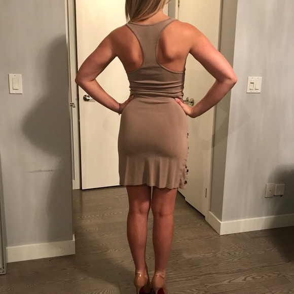 🛍MARCIANO Nude Dress - Picture 4 of 5